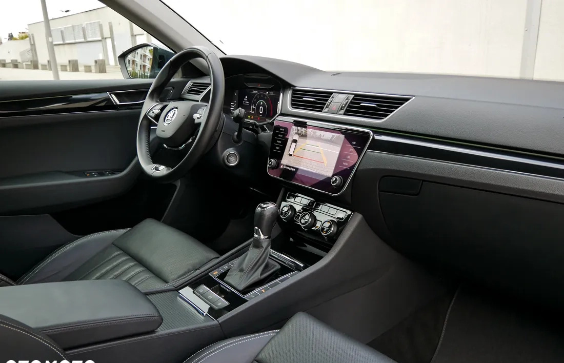Skoda Superb cena 164900 przebieg: 80595, rok produkcji 2021 z Kraków małe 667